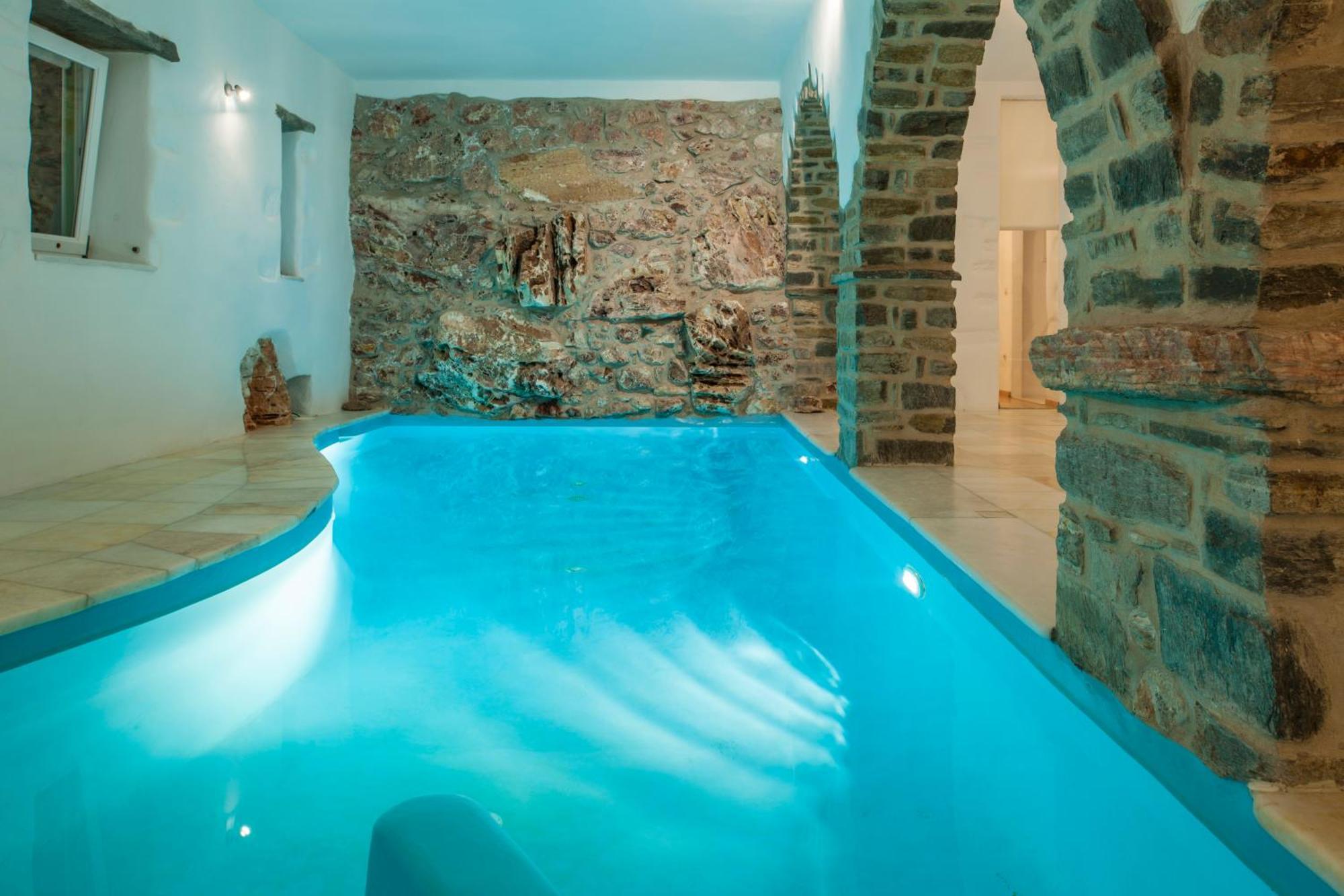 Villa Aeolos With 2 Private Pools Sarakiniko  Экстерьер фото