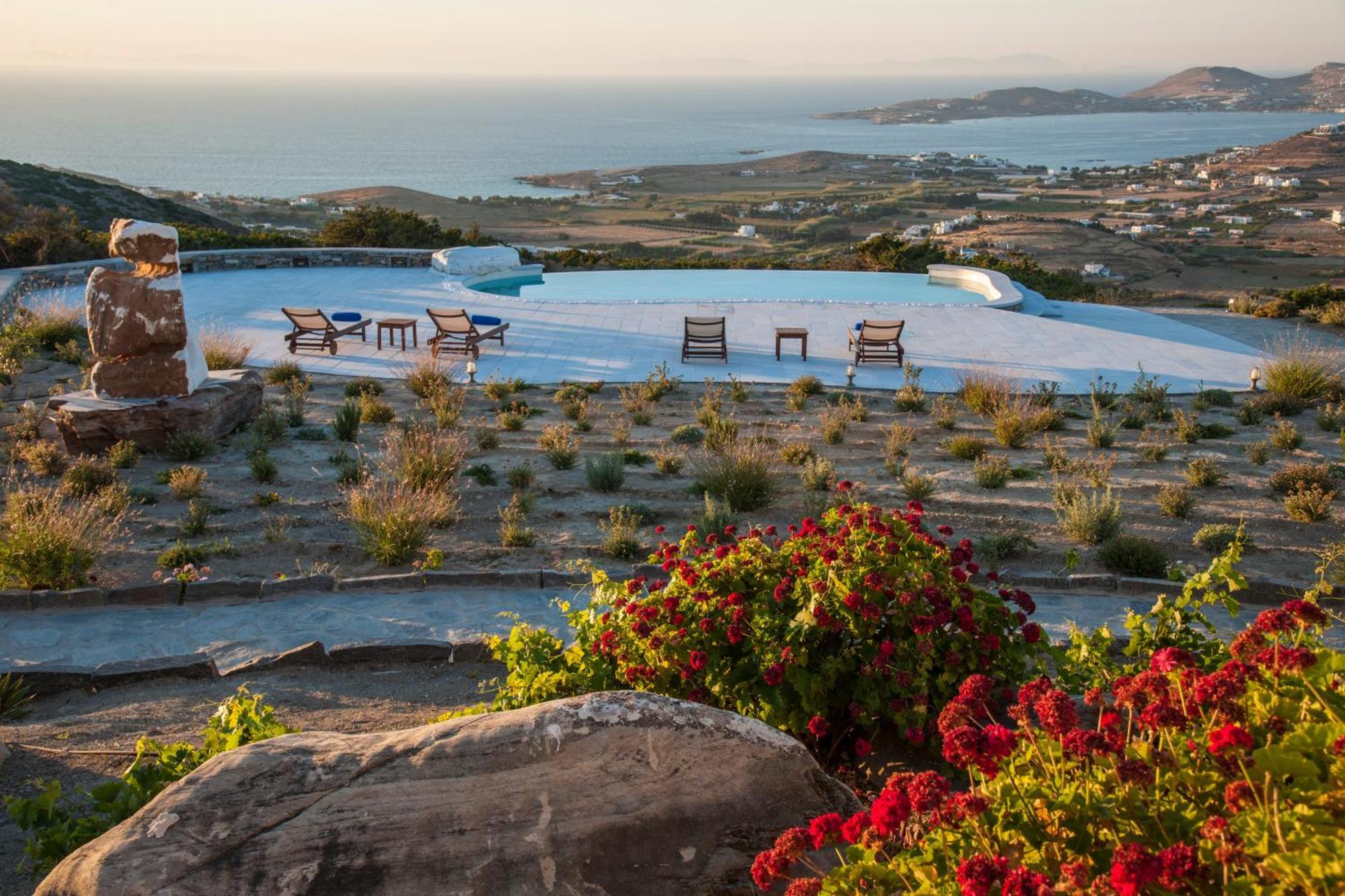 Villa Aeolos With 2 Private Pools Sarakiniko  Экстерьер фото